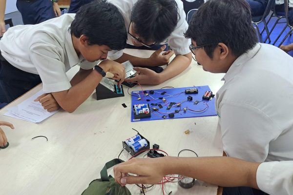 N7-GU7JxsKrBa_xRUeizdvt6PcXt8MerKGHlWQJx2oyvQ52Tae9OzGH9E3u9FNZQiEUjilHP2OQ48qFl25iP2QU=w16383